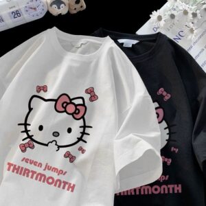 “Hello Kitty” T-shirt