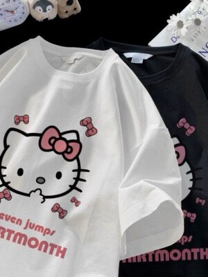 “Hello Kitty” T-shirt