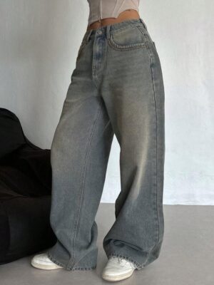 Faded Baggy Jeans